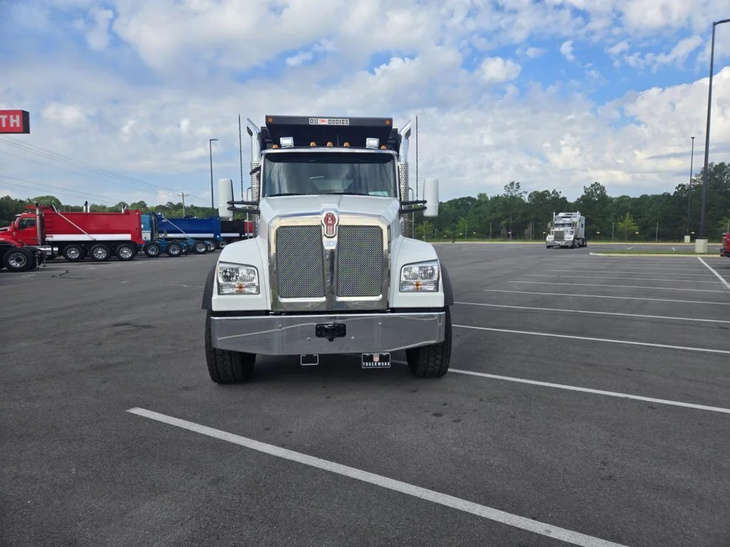 2027 Kenworth T880 in Jackson, MS — photo 5