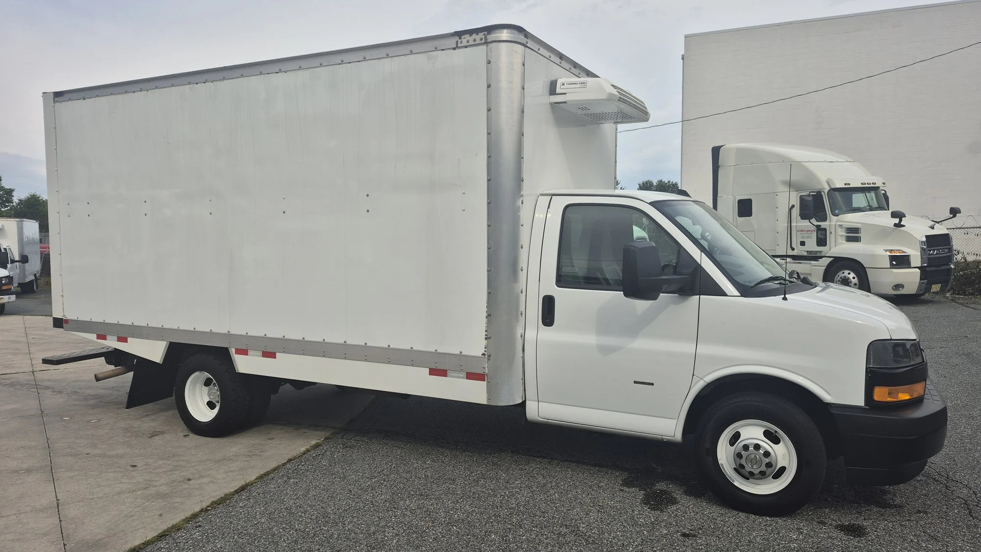 2024 GMC in Trenton, NJ — photo 3