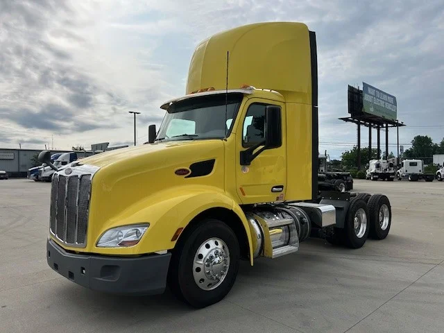2021 Peterbilt 579 in Charlotte, NC