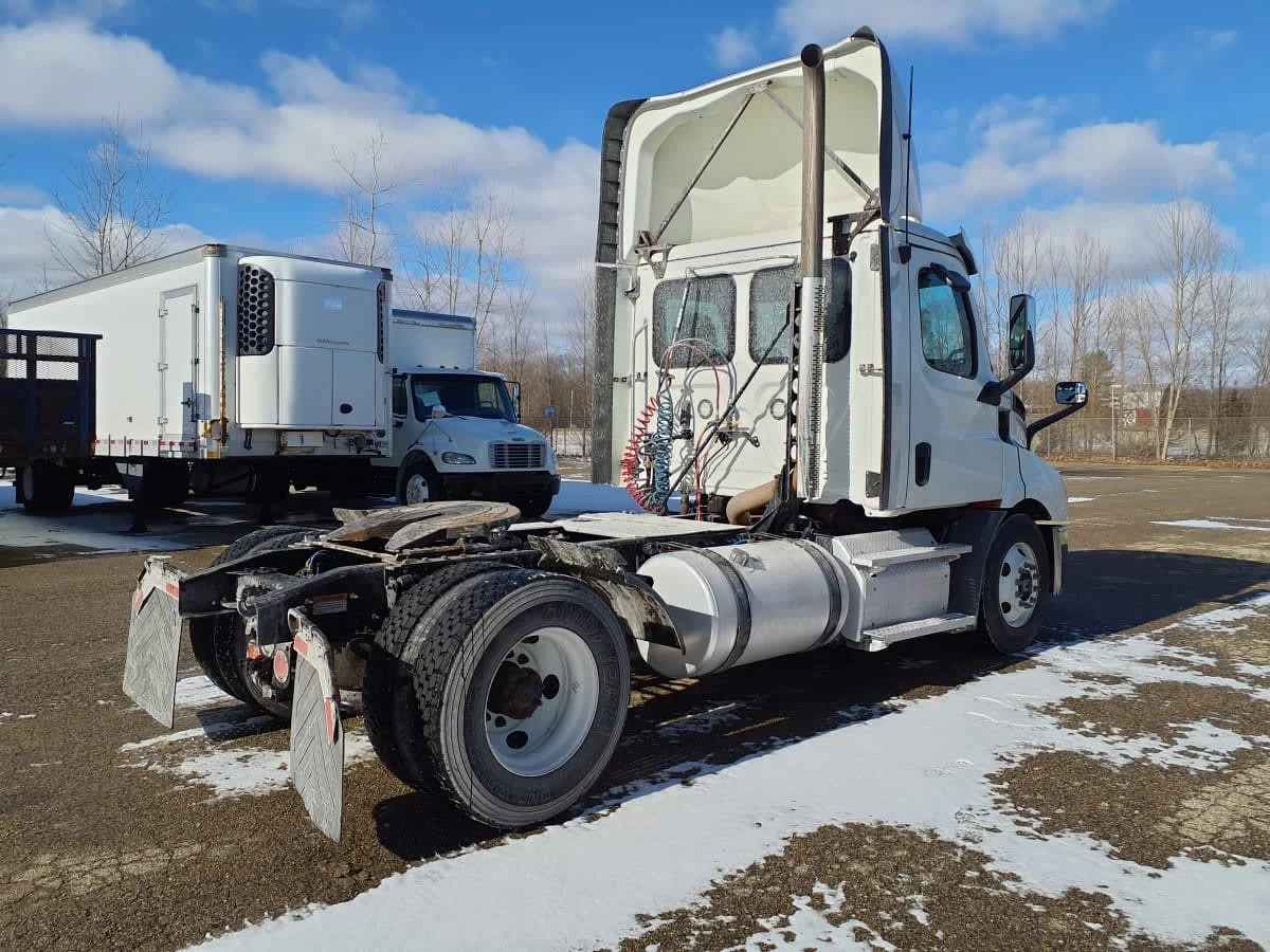 2019 Freightliner Cascadia in Wayland, MI — photo 4
