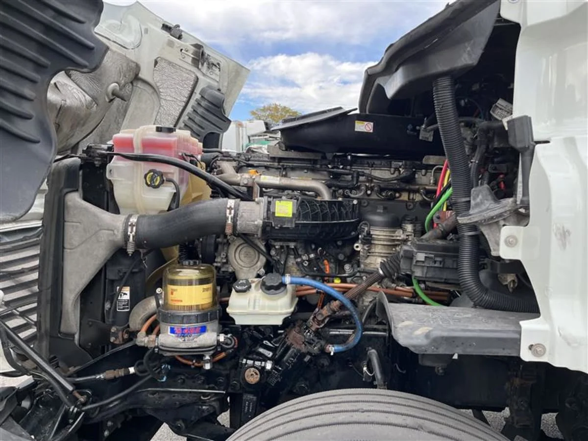 2017 Freightliner Cascadia in Beltsville, MD — photo 8