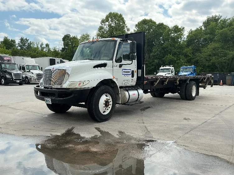 2019 International 4300 in Norcross, GA — photo 3
