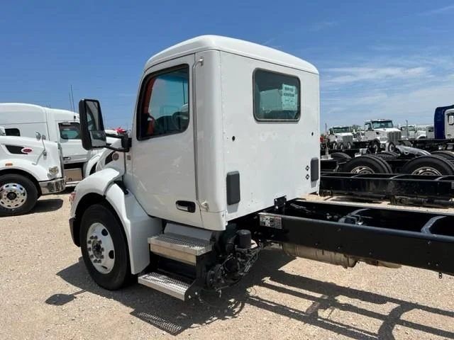 2024 Peterbilt 536 in Houston, TX — photo 4