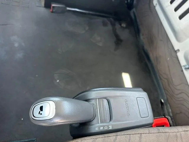 2015 Volvo VNL 300 — photo 12