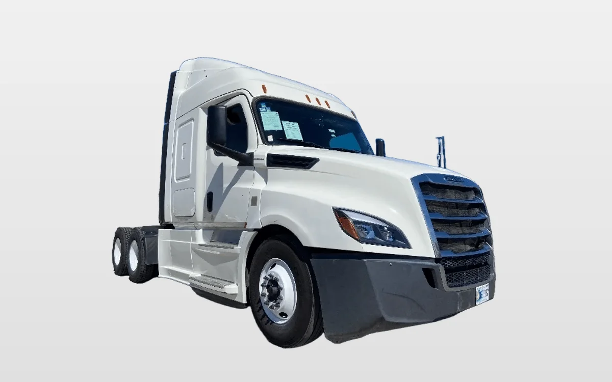 2019 Freightliner Cascadia - image 1