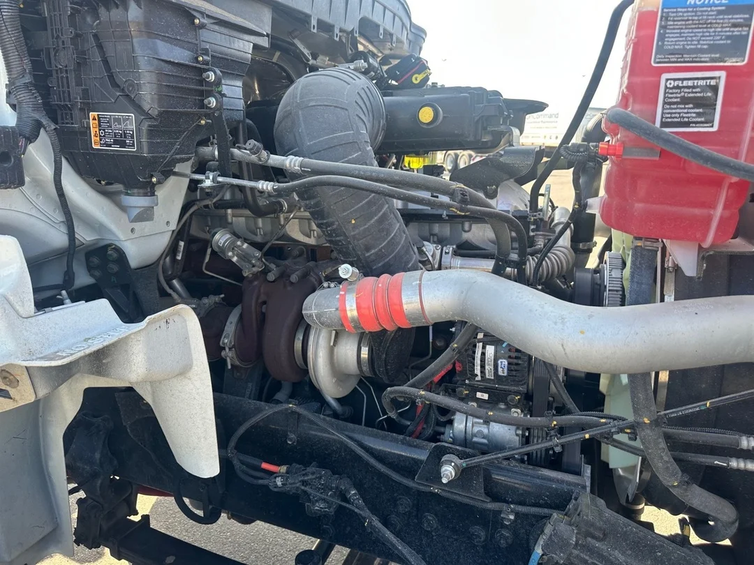 2026 International HX - image 10