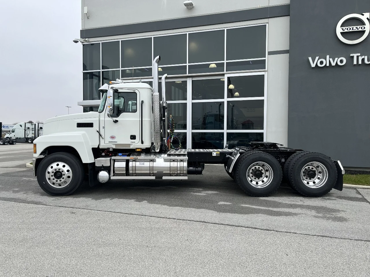 2026 Mack Pinnacle in Indianapolis, IN — photo 8
