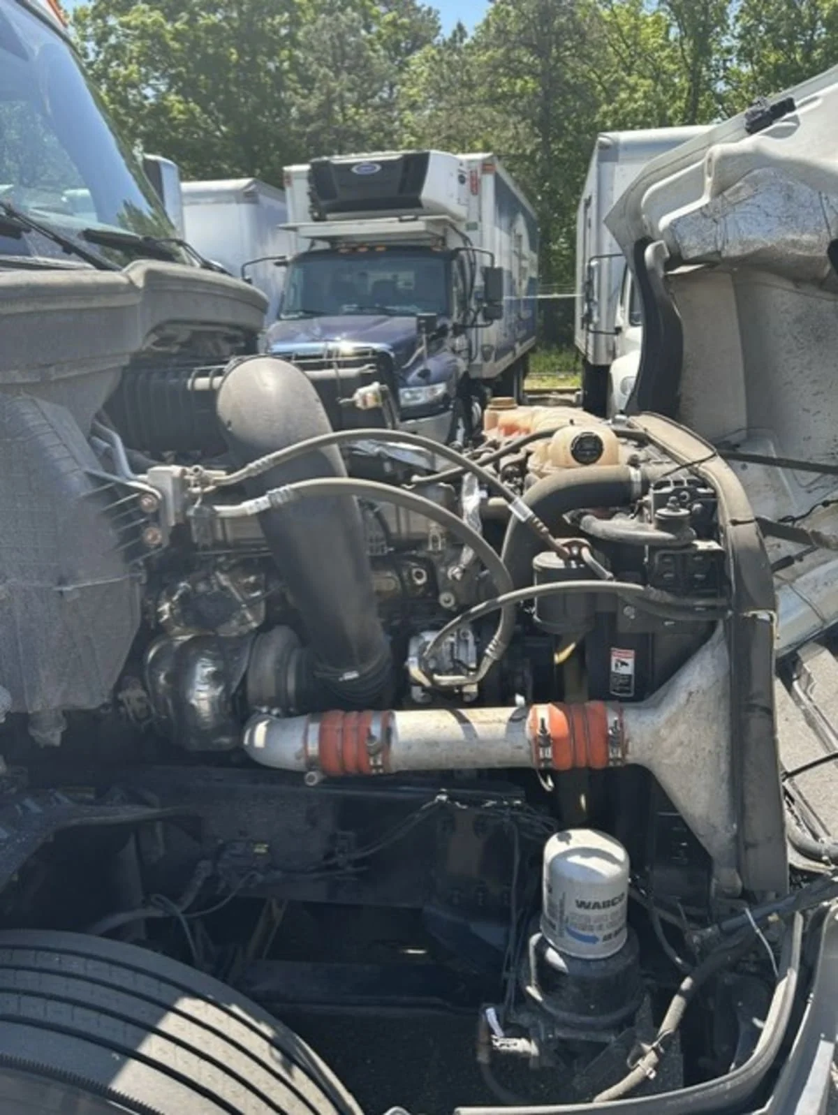 2023 Freightliner Cascadia in Farmingdale, NY — photo 15
