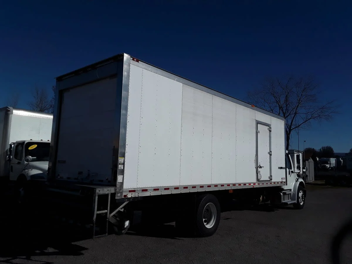 2020 Freightliner M2 106 - image 4