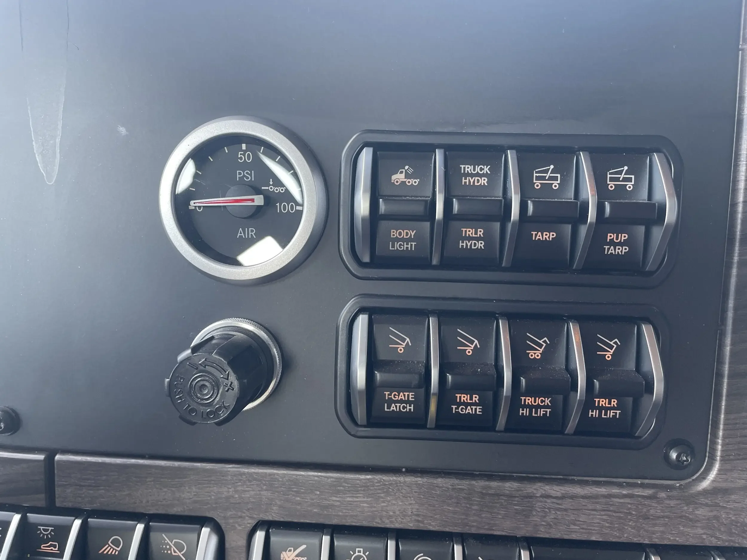 2026 Western Star 49X - image 22