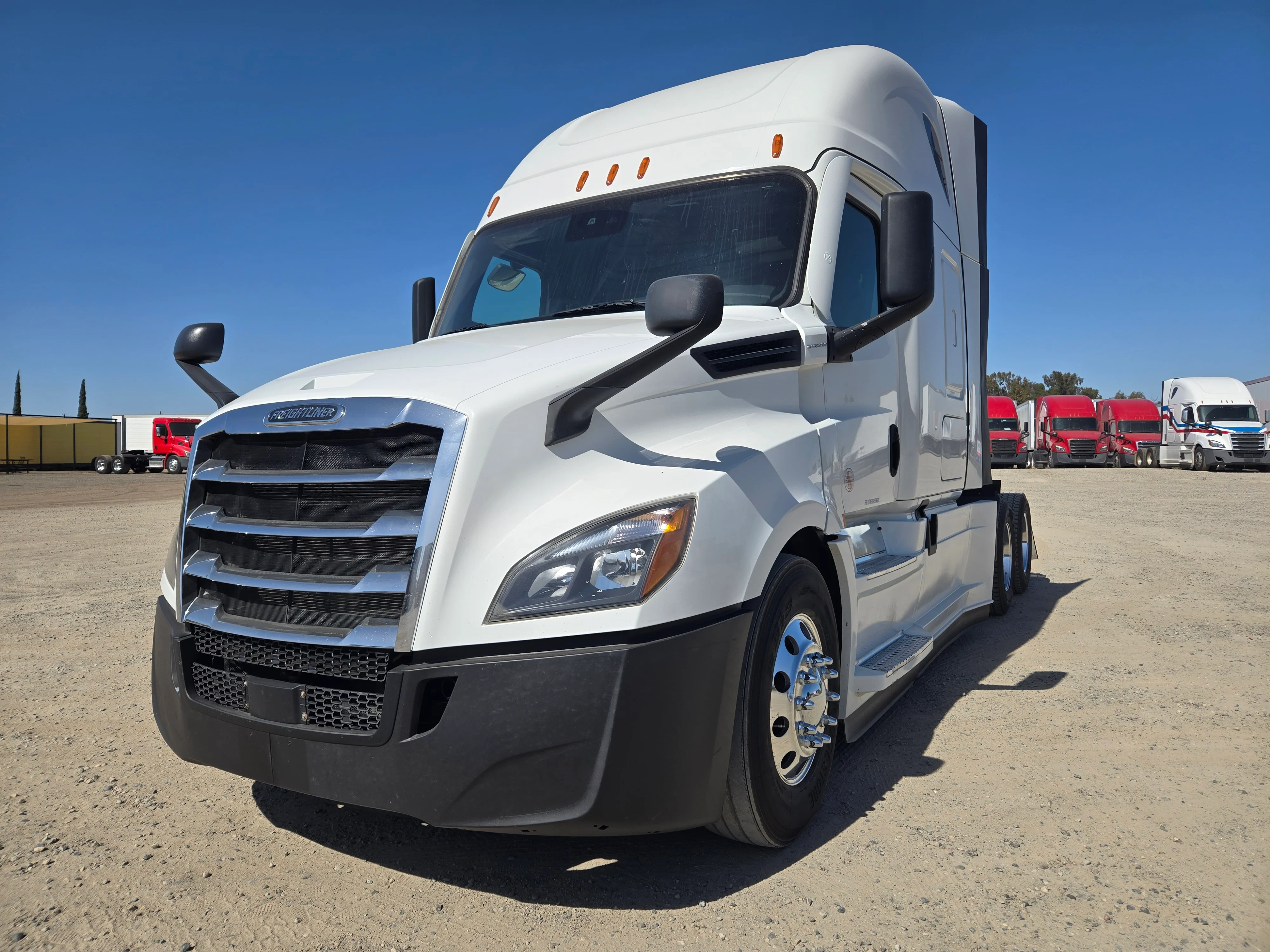 2021 Freightliner Cascadia in Fresno, CA