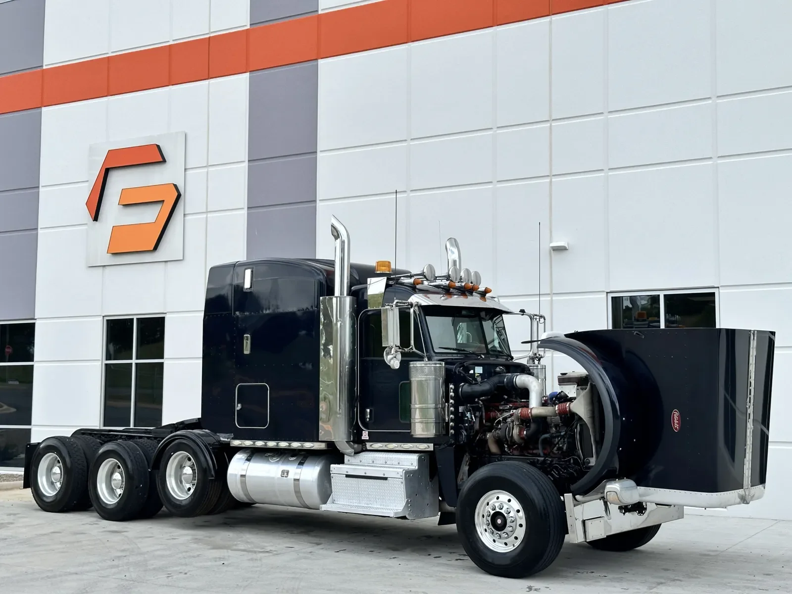 2013 Peterbilt 388 in Greer, SC — photo 9