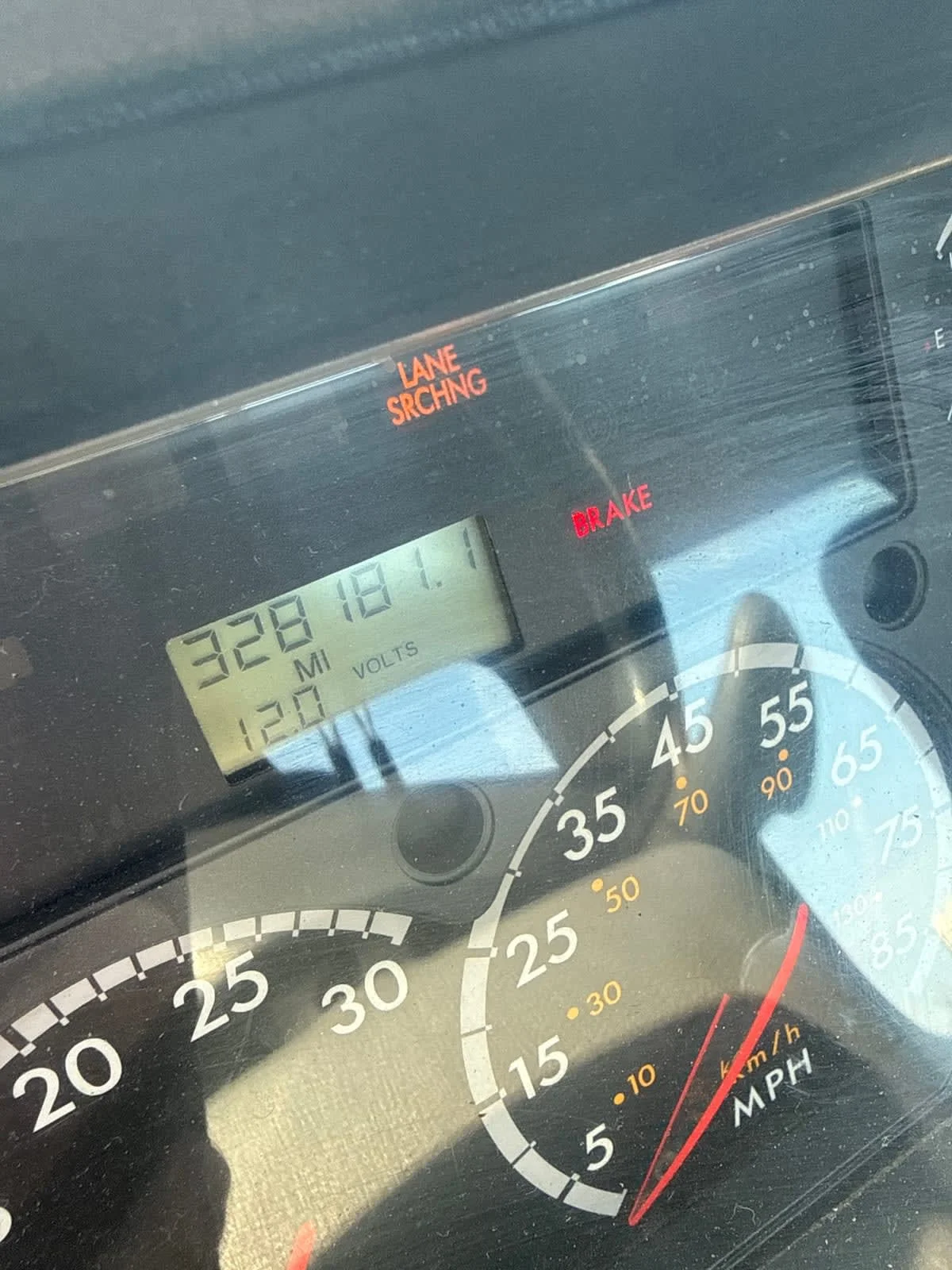 2016 Freightliner Cascadia - image 9