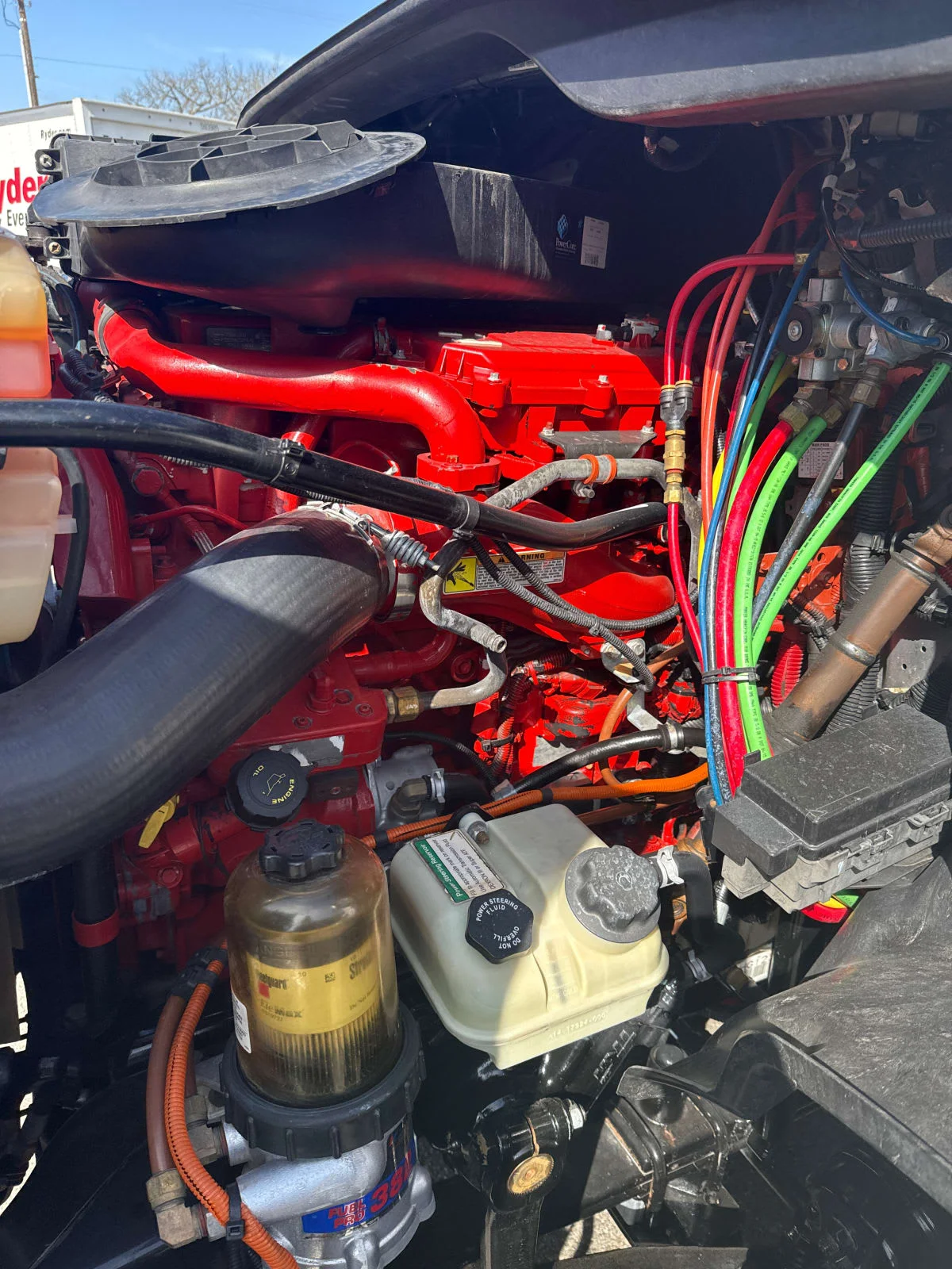 2016 Freightliner Cascadia - image 8