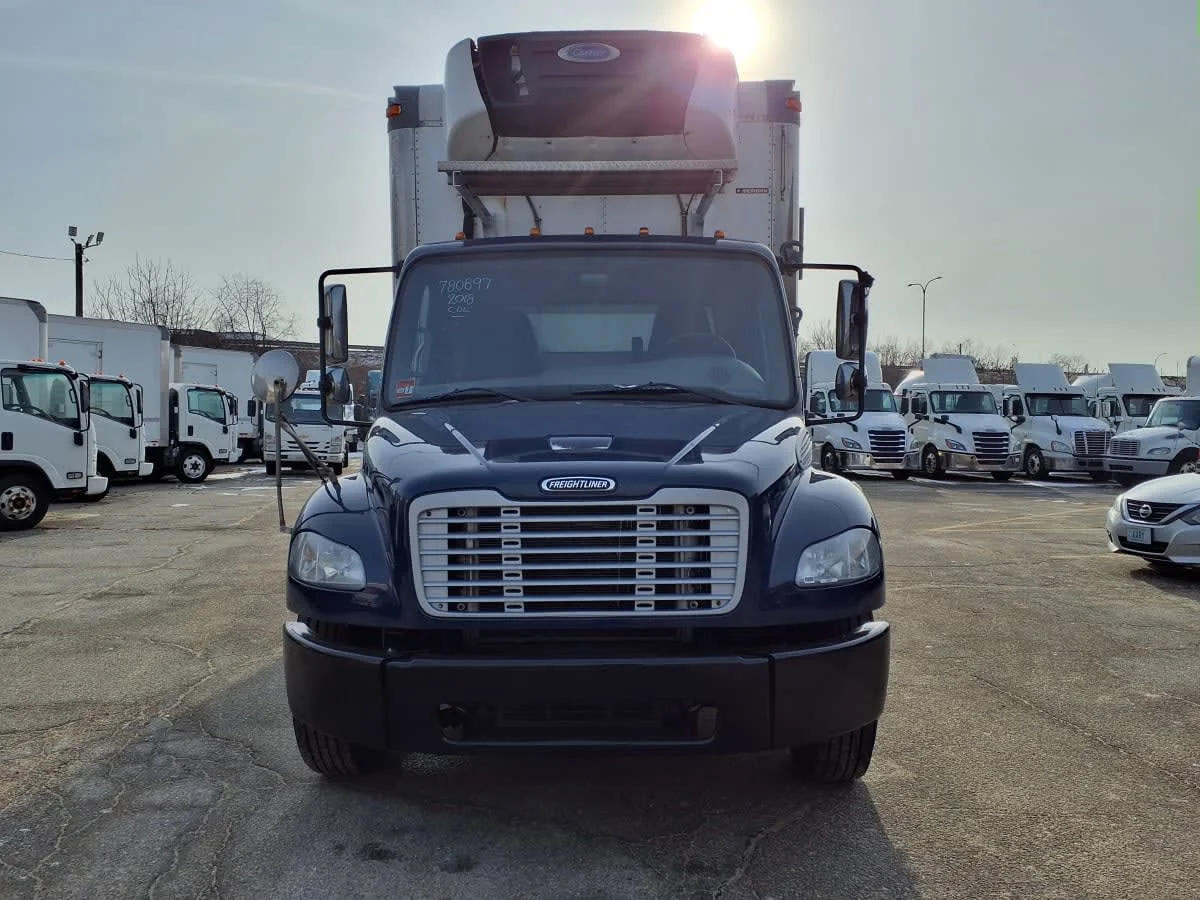 2018 Freightliner M2 106 in Warwick, RI — photo 2