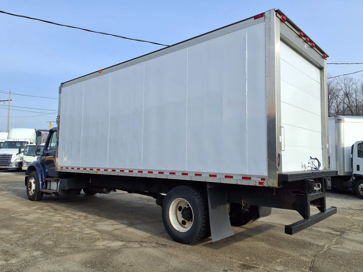 2018 Freightliner M2 106 in Warwick, RI — photo 6