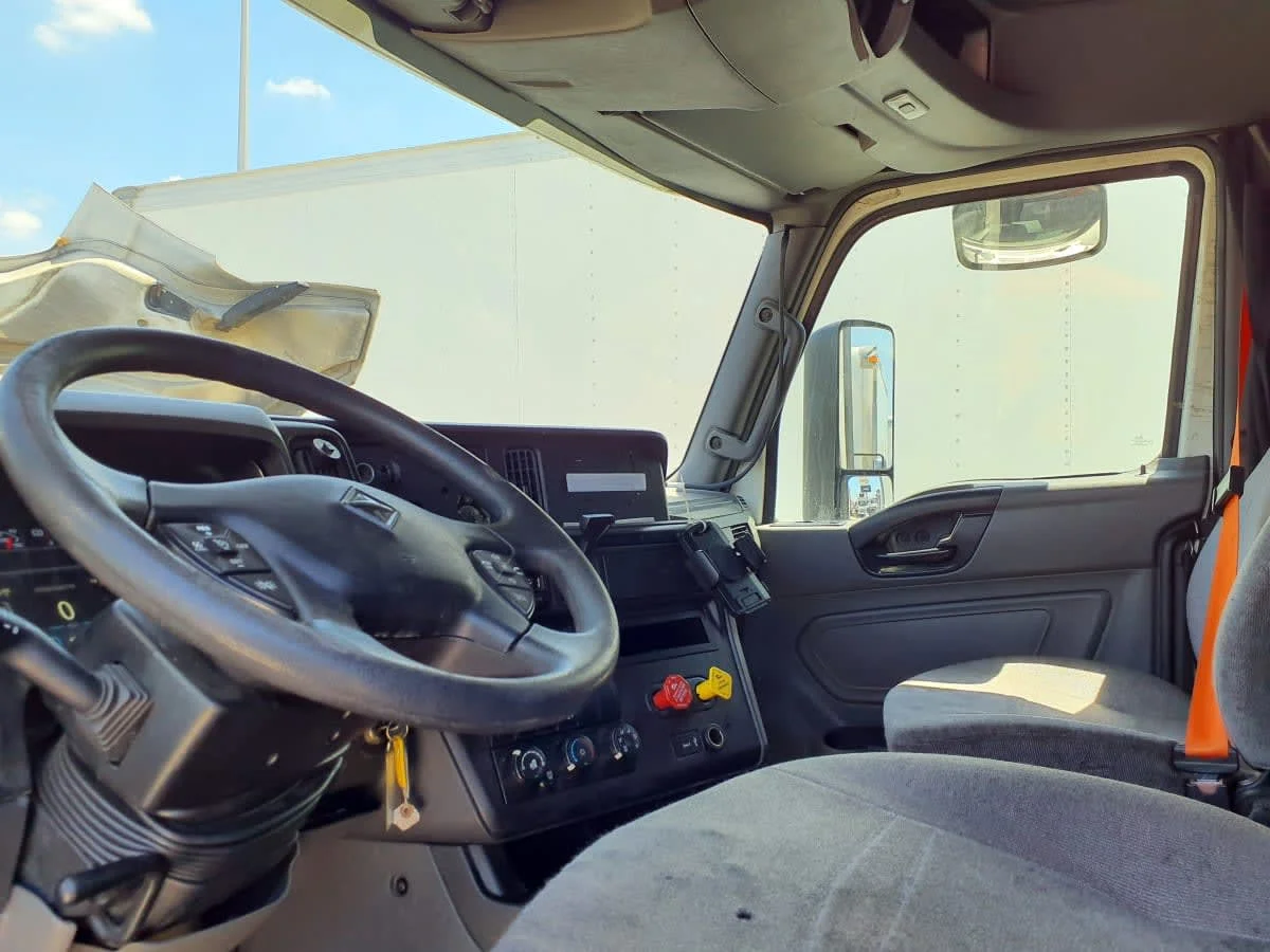 2020 International LT in Davie, FL — photo 7
