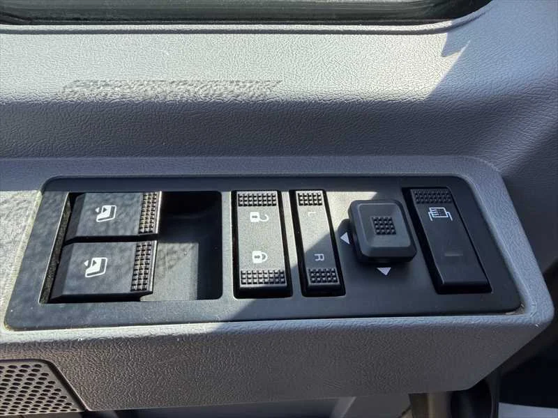 2024 Mack Pinnacle - image 18