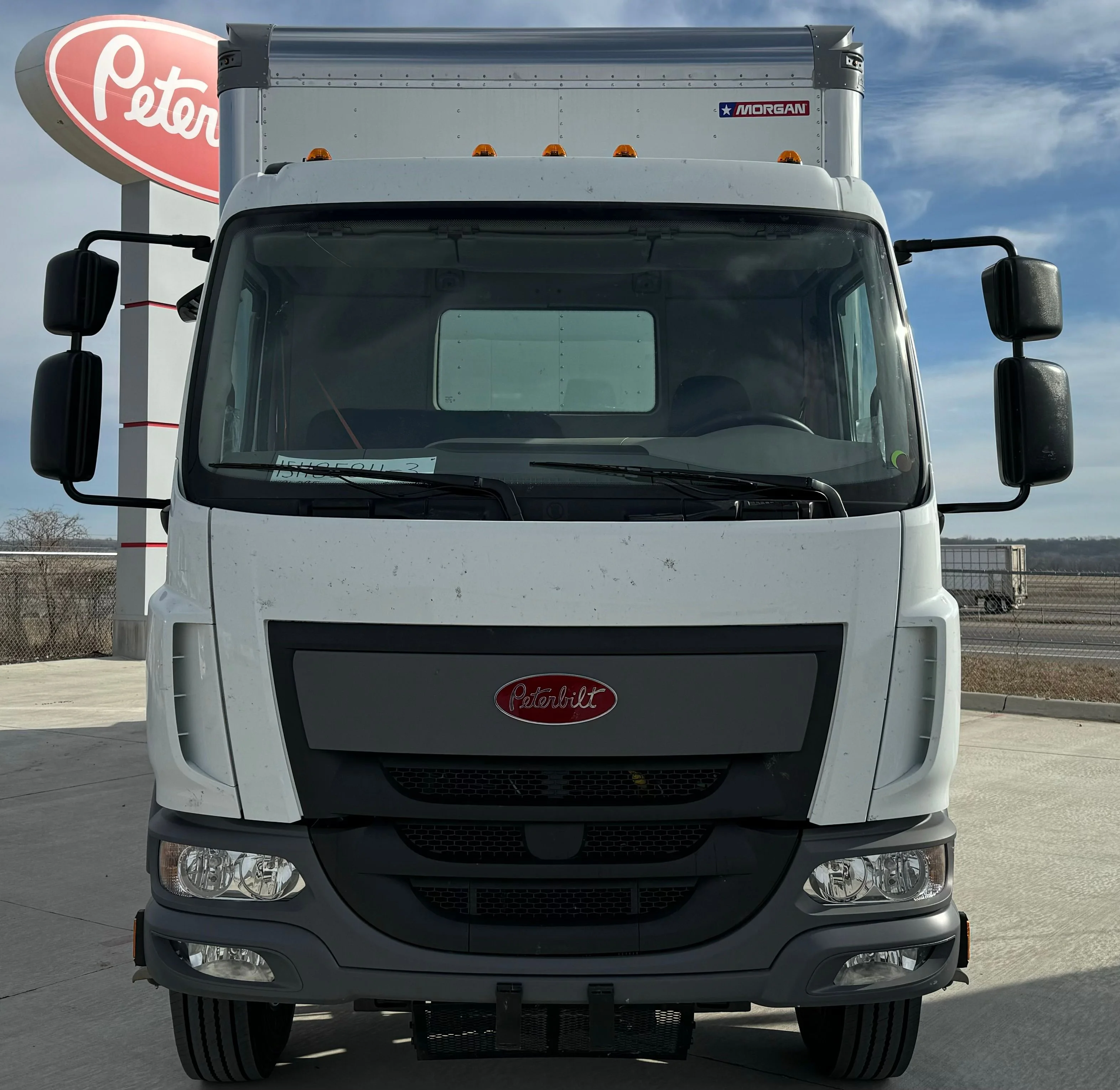 2024 Peterbilt 220EV - image 2