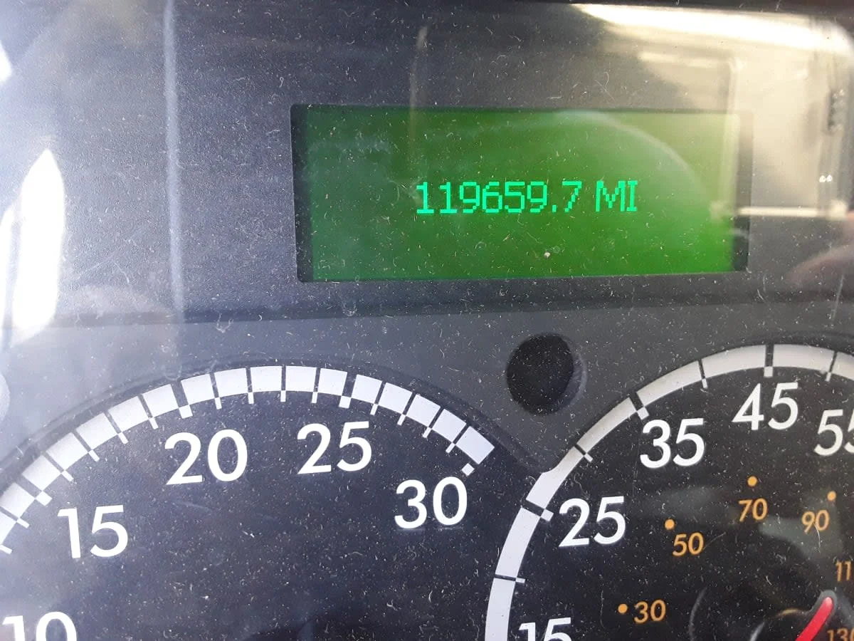 2018 Freightliner M2 106 - image 11