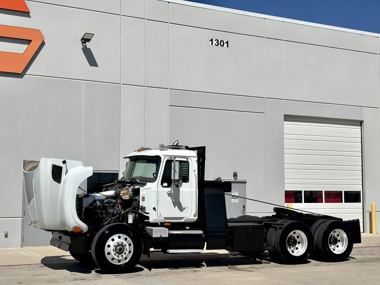 2007 Mack in Hutchins, TX — photo 10