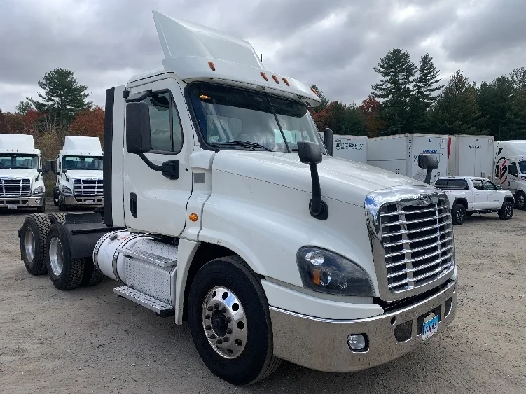 2019 Freightliner Cascadia in Chicopee, MA