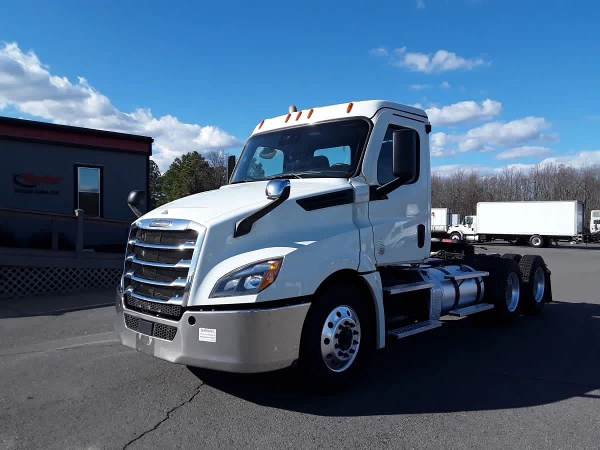 2021 Freightliner Cascadia in North Little Rock, AR