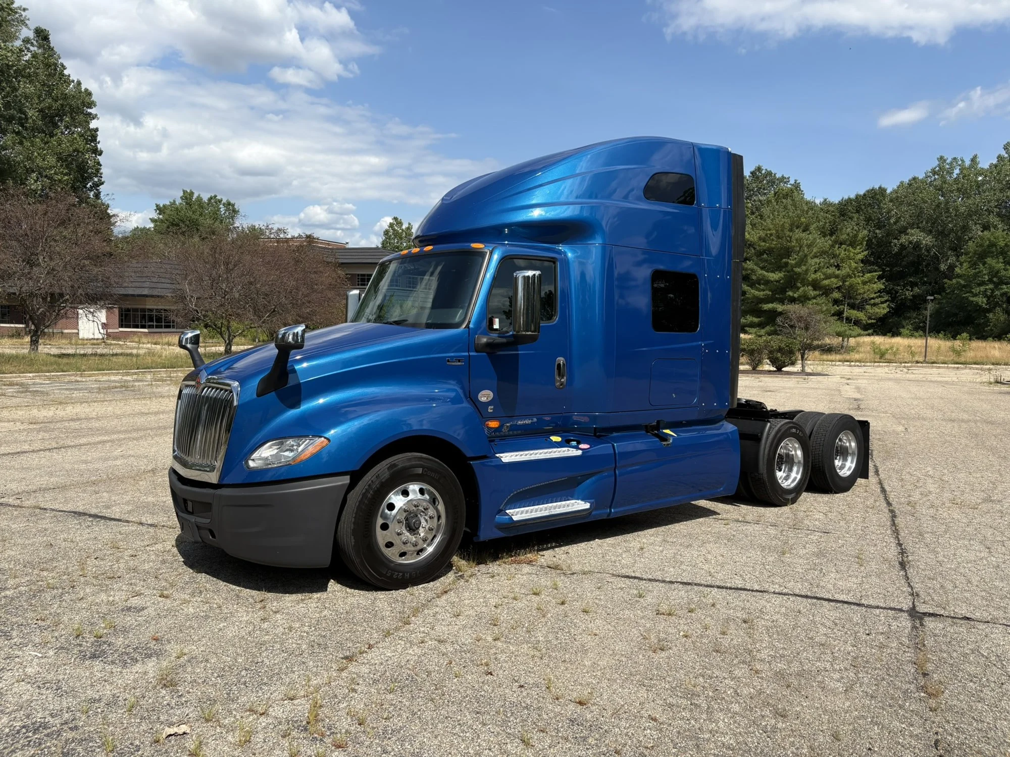 2022 International LT