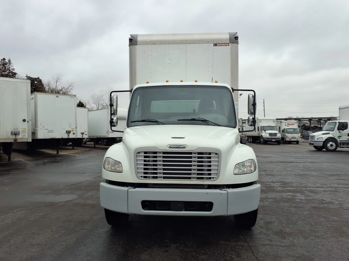 2019 Freightliner M2 106 in Taylor, MI — photo 2