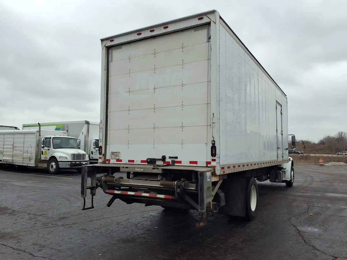 2019 Freightliner M2 106 in Taylor, MI — photo 4