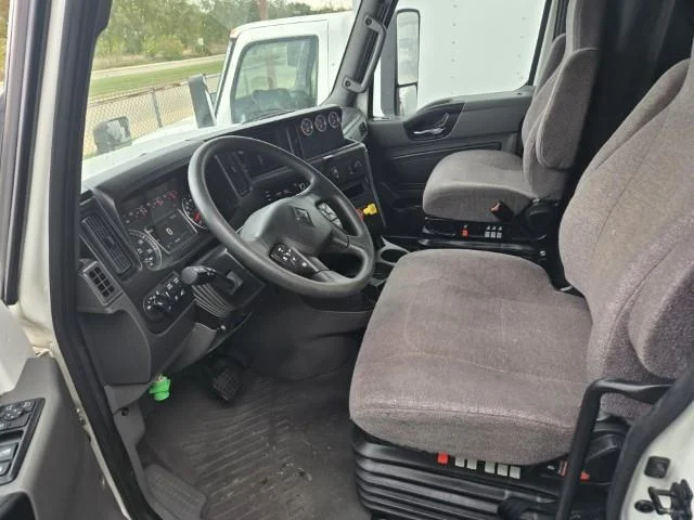 2024 International LT - image 8