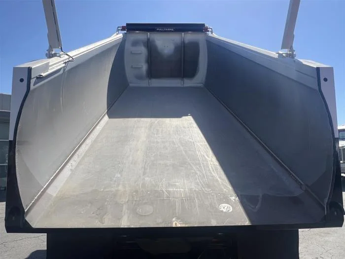 2026 Peterbilt 548 in Sylmar, CA — photo 36