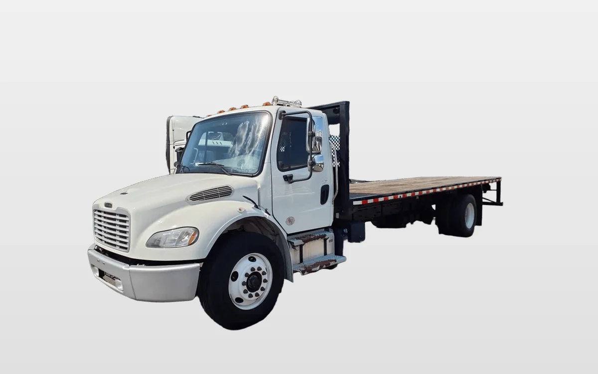 2020 Freightliner M2 106 - image 1