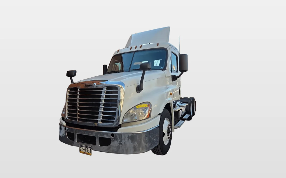2018 Freightliner - image 1