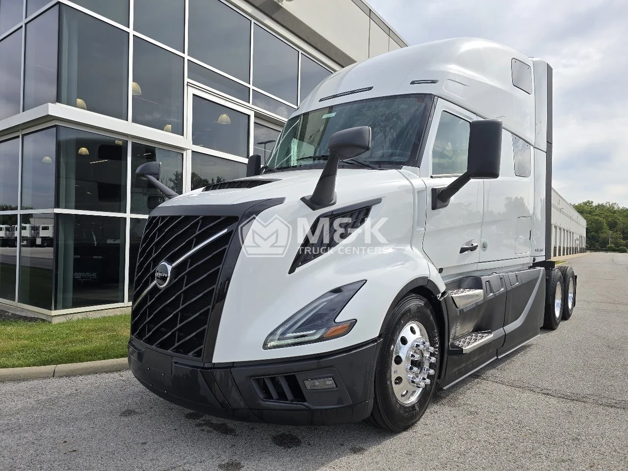 2026 Volvo VNL 860 in Toledo, OH
