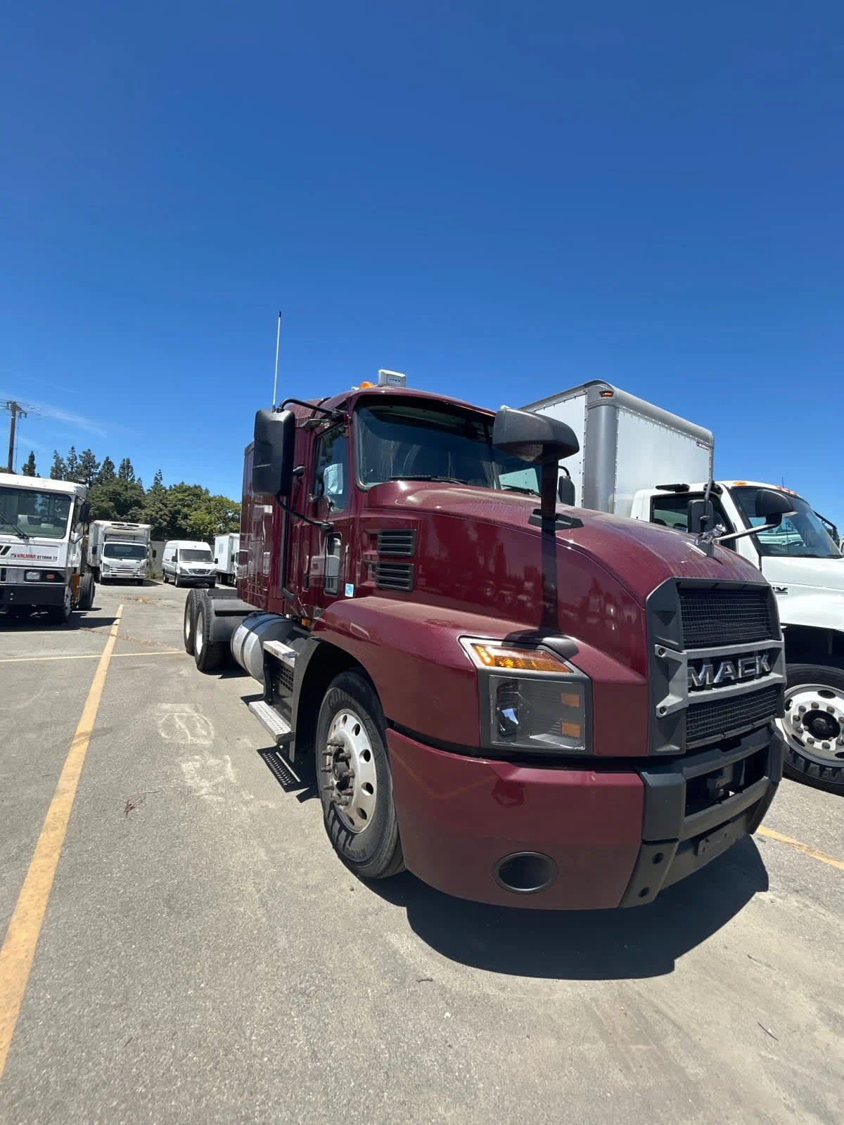 2020 Mack Anthem in Fontana, CA
