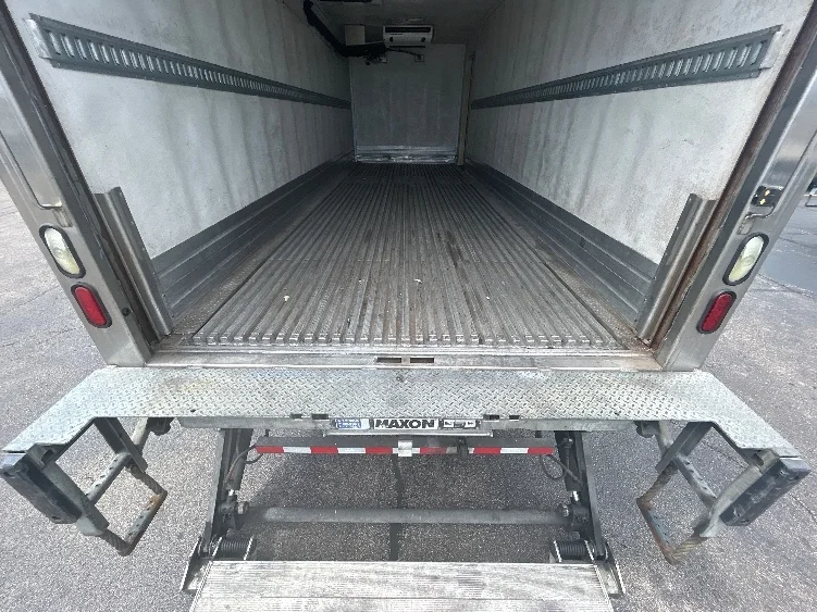 2020 Freightliner eM2 in Chicago (Melrose Park), IL — photo 10