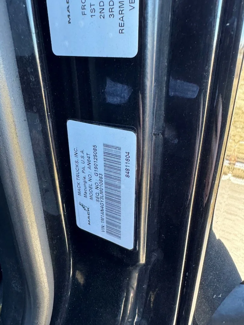 2020 Mack Anthem in Ankeny, IA — photo 23