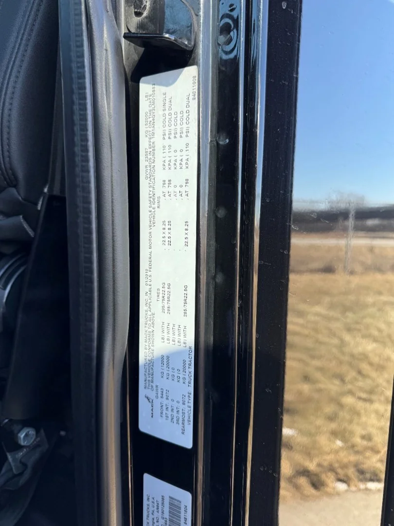 2020 MACK AN64T - USED TRUCKS SLEEPER - image 24