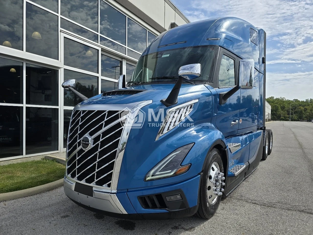 2026 Volvo VNL 860 in Toledo, OH