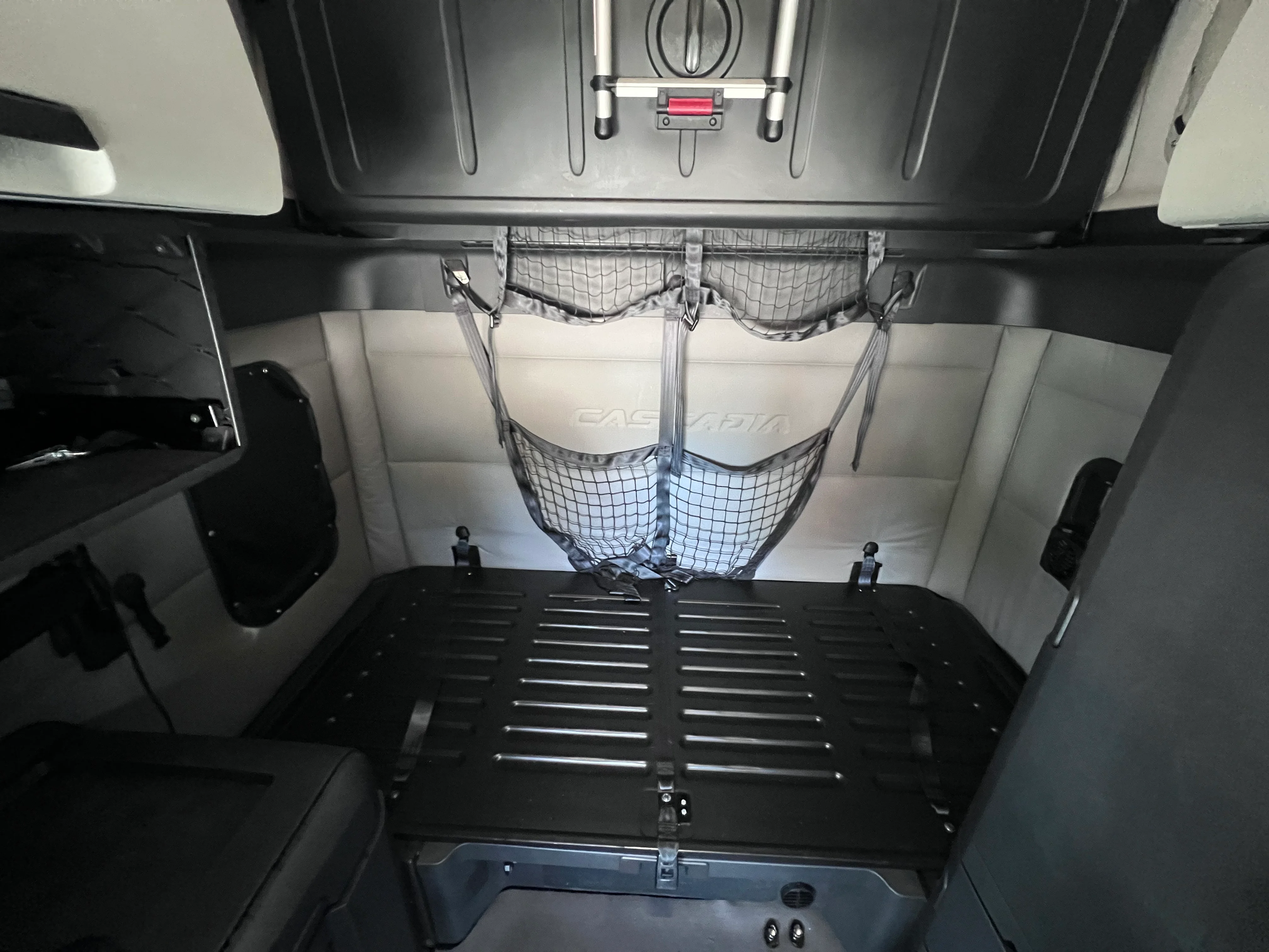 2021 Freightliner Cascadia in Nashville Isuzu, TN — photo 21