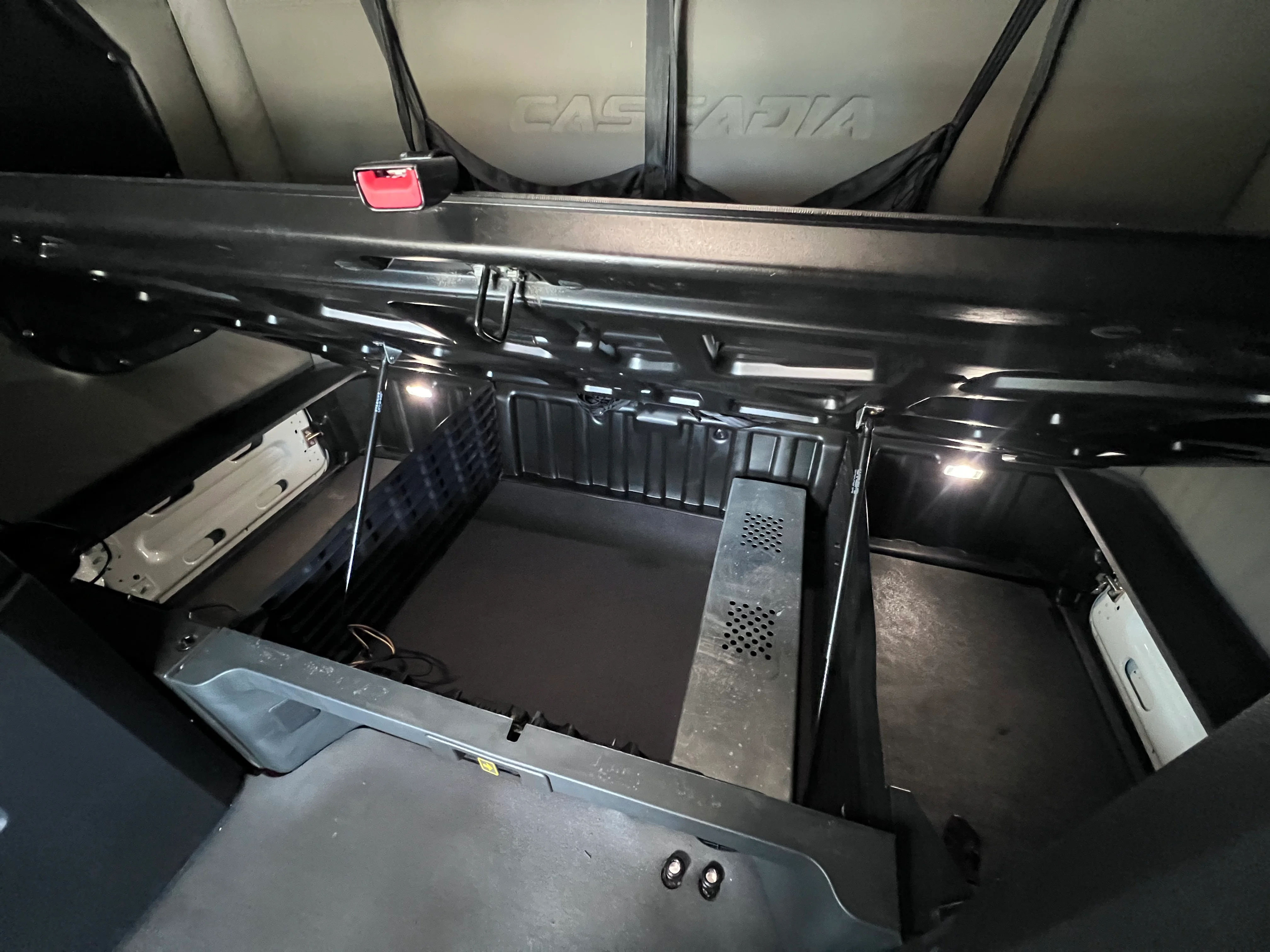 2021 Freightliner Cascadia in Nashville Isuzu, TN — photo 23