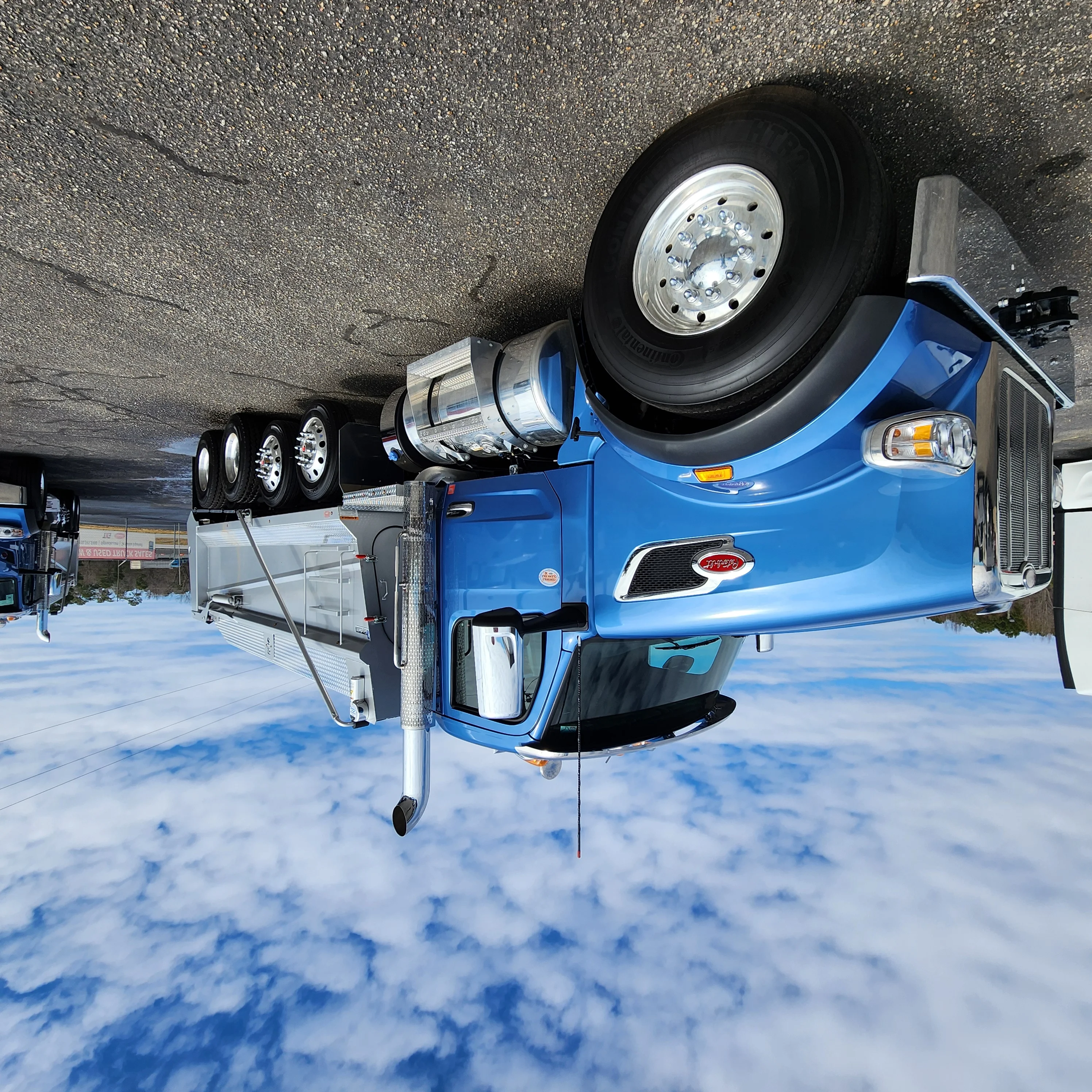 2026 PETERBILT 567 - image 1