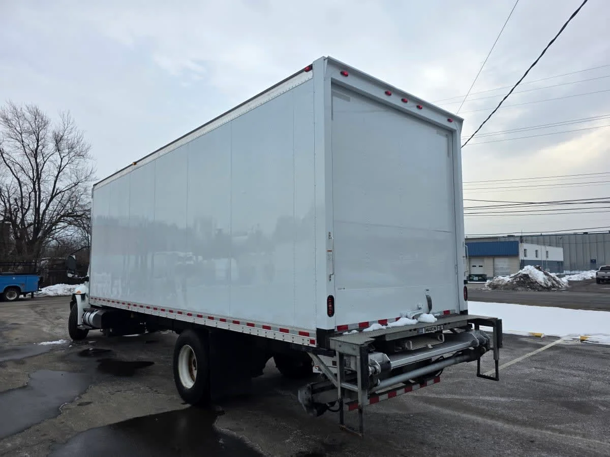 2019 International MV - image 6