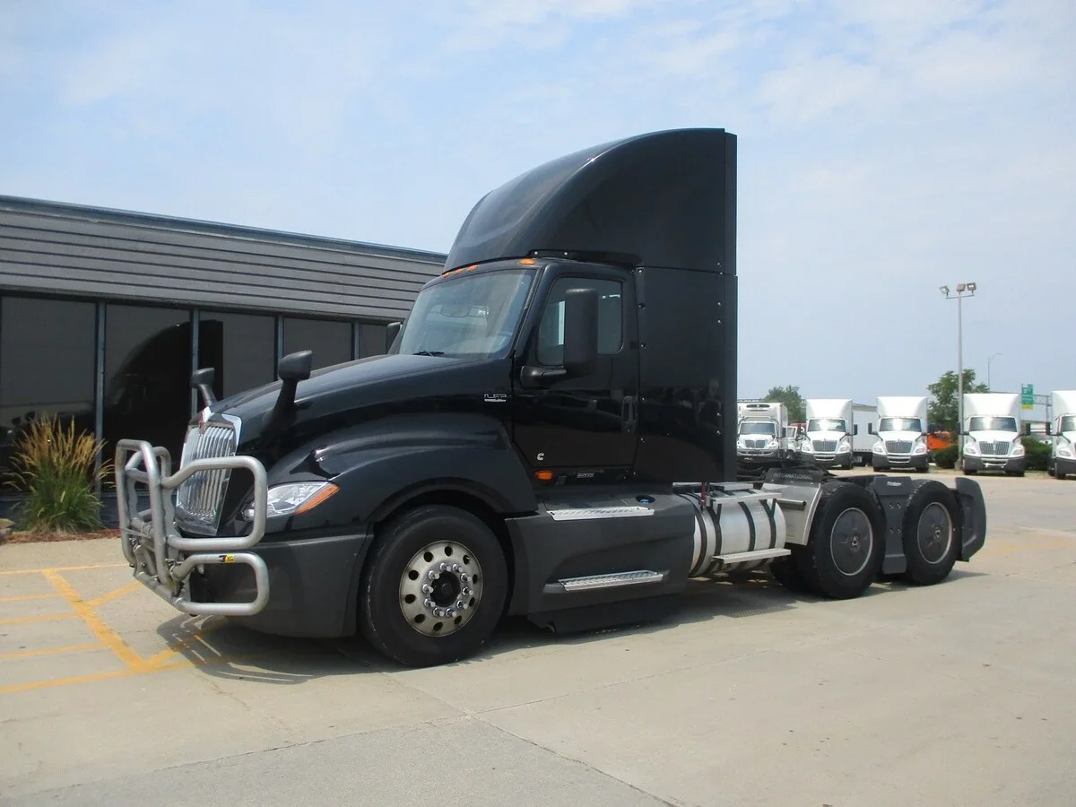 2022 International LT