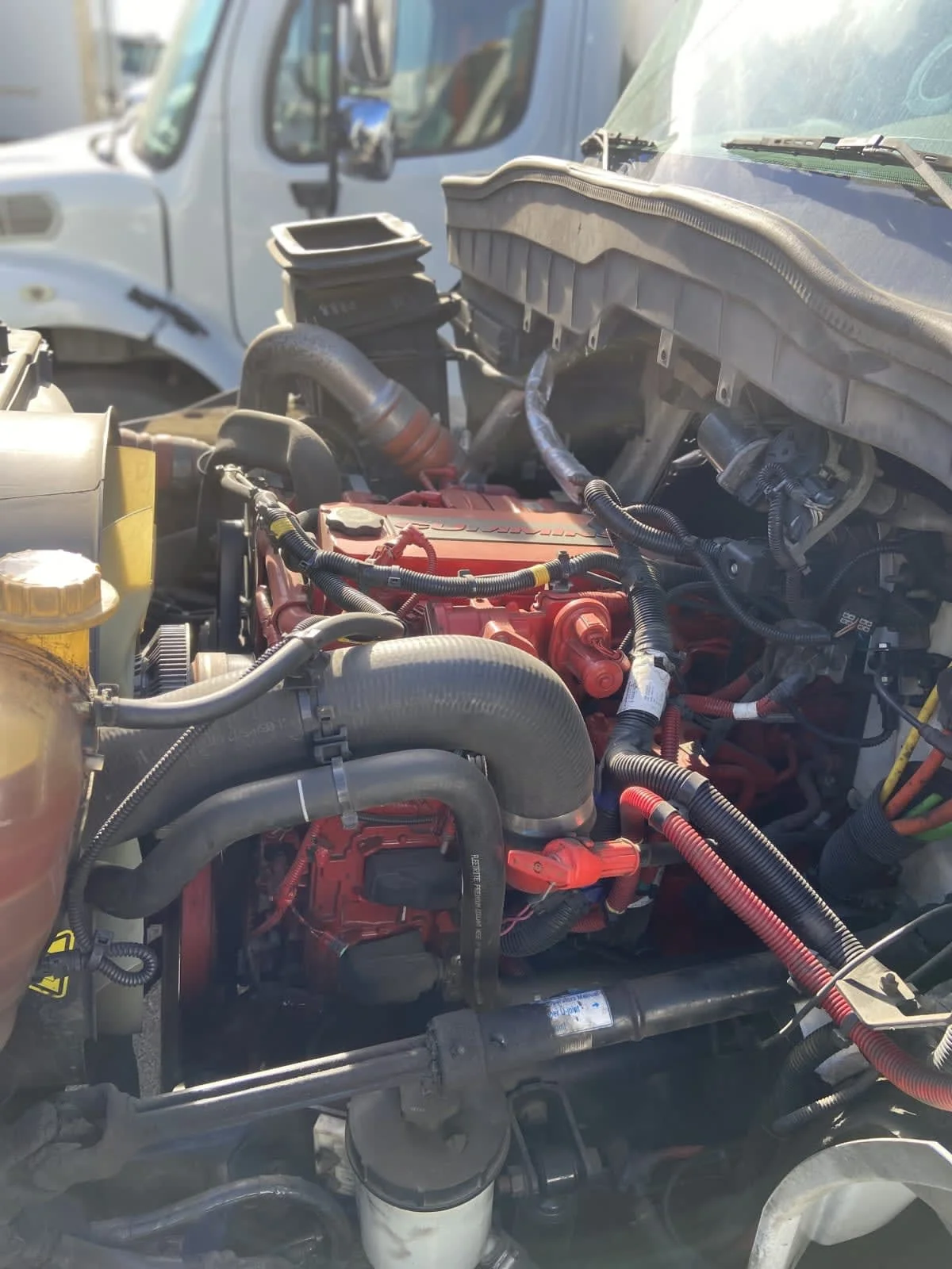 2018 International 4300 - image 9