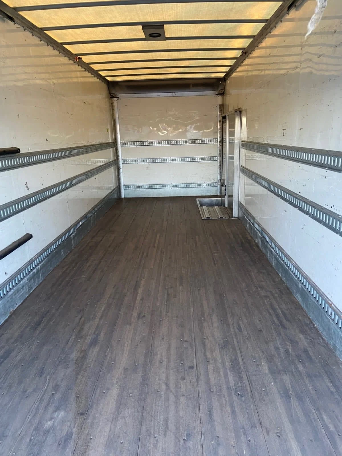 2018 International 4300 in West Sacramento, CA — photo 8