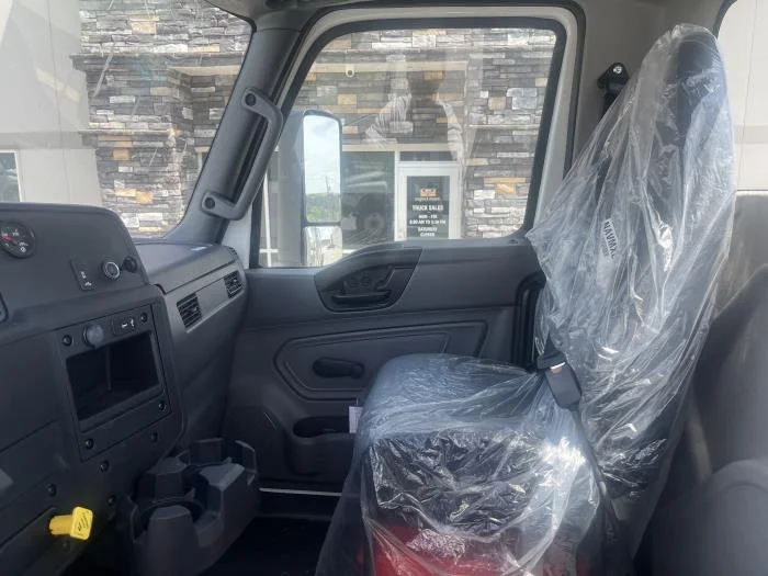 2024 International MV - image 20