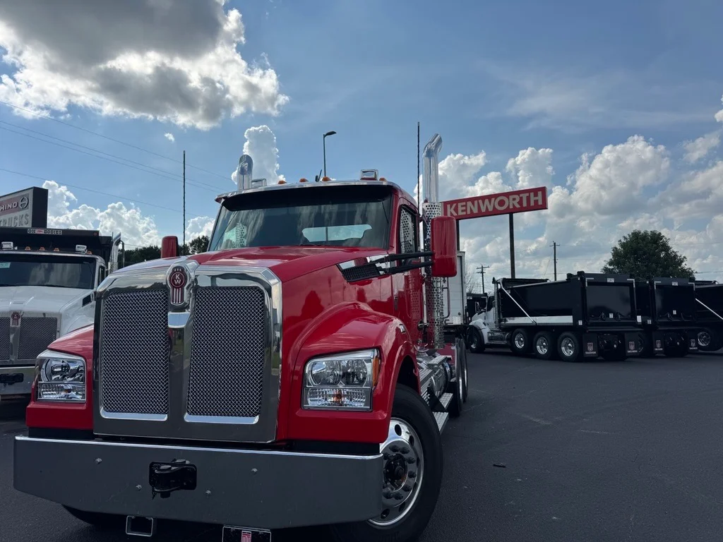 2027 Kenworth T880 in Jackson, MS — photo 4