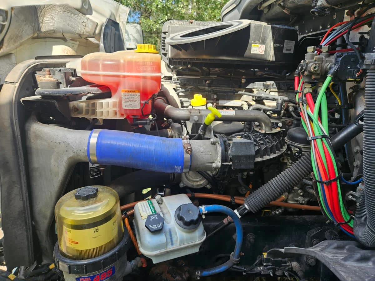 2020 Freightliner Cascadia in Orlando, FL — photo 8